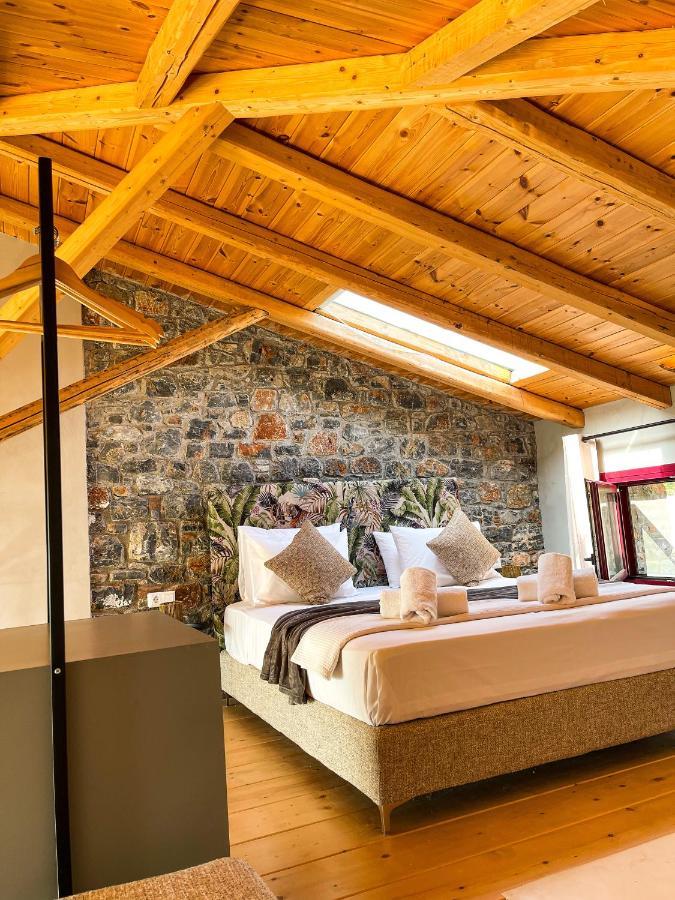 Modern Stone Villas With Swimming Pool ألفيريون المظهر الخارجي الصورة